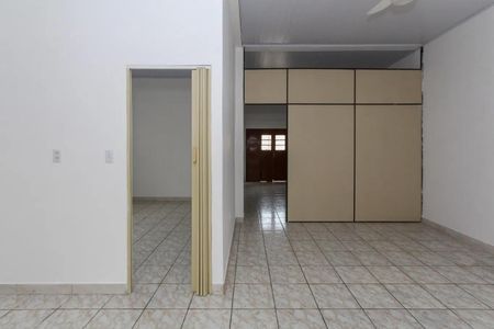 Casa para alugar com 80m², 2 quartos e 1 vaga Casa para alugar com 80m², 2 quartos e 1 vagaSala