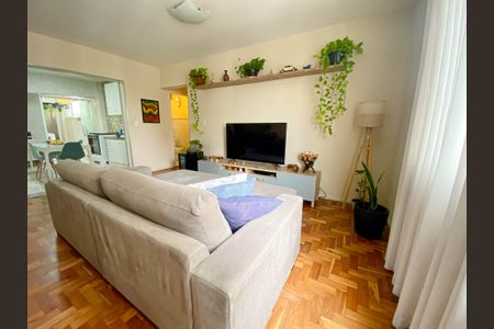 Apartamento à venda com 127m², 3 quartos e 1 vaga Apartamento à venda com 127m², 3 quartos e 1 vagaSala