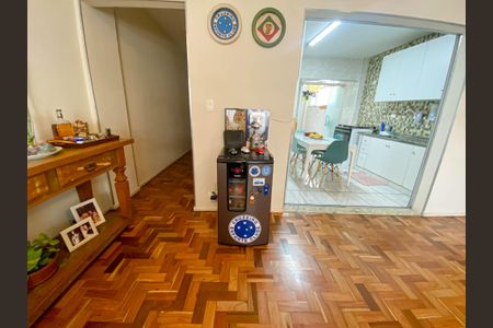 Apartamento à venda com 127m², 3 quartos e 1 vaga Apartamento à venda com 127m², 3 quartos e 1 vagaSala