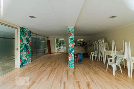 Apartamento à venda com 127m², 3 quartos e 1 vaga Apartamento à venda com 127m², 3 quartos e 1 vagaÁrea Comum