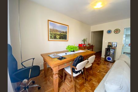Apartamento à venda com 127m², 3 quartos e 1 vaga Apartamento à venda com 127m², 3 quartos e 1 vagaSala