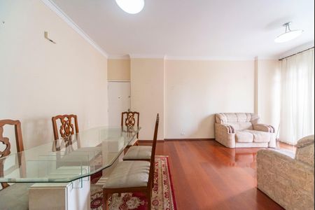 Apartamento à venda com 144m², 3 quartos e 1 vaga Apartamento à venda com 144m², 3 quartos e 1 vagaSala