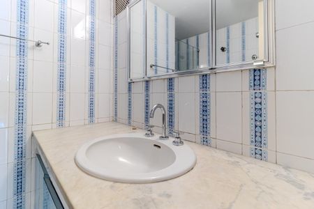 Apartamento à venda com 167m², 3 quartos e 2 vagasBanheiro Social