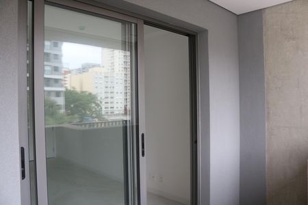 Apartamento à venda com 27m², 1 quarto e sem vagaVaranda