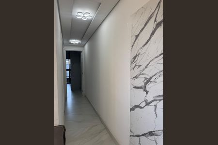 Apartamento à venda com 111m², 2 quartos e 2 vagas Apartamento à venda com 111m², 2 quartos e 2 vagasCorredor