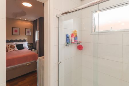 Casa à venda com 350m², 3 quartos e 2 vagasBanheiro da Suíte 2