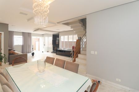 Casa à venda com 350m², 3 quartos e 2 vagasSala de Jantar