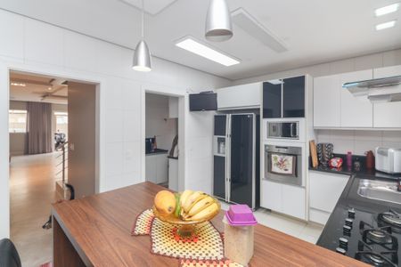 Casa à venda com 350m², 3 quartos e 2 vagasCozinha