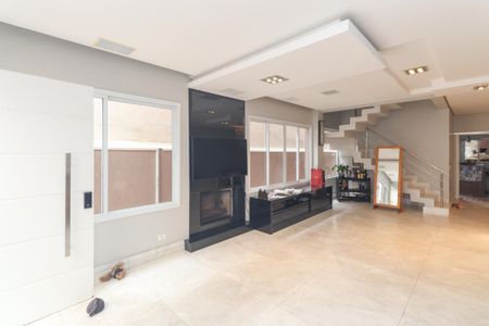 Casa à venda com 350m², 3 quartos e 2 vagasSala