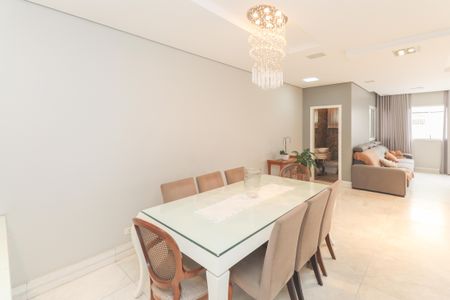 Casa à venda com 350m², 3 quartos e 2 vagasSala de Jantar