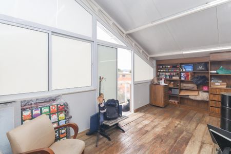 Casa à venda com 350m², 3 quartos e 2 vagasQuarto