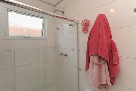Casa à venda com 350m², 3 quartos e 2 vagasBanheiro da Suíte 2