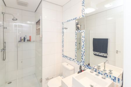 Casa à venda com 350m², 3 quartos e 2 vagasBanheiro da Suíte 1
