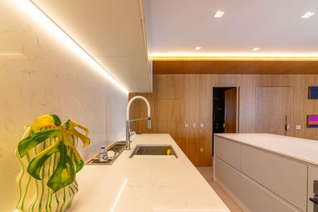 Apartamento para alugar com 109m², 2 quartos e 2 vagasCozinha