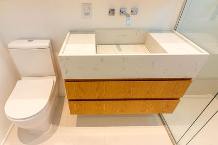 Apartamento para alugar com 109m², 2 quartos e 2 vagasBanheiro da Suíte 1