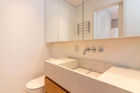 Apartamento para alugar com 109m², 2 quartos e 2 vagasBanheiro da Suíte 1