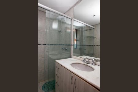 Apartamento para alugar com 110m², 3 quartos e 2 vagasBanheiro 2