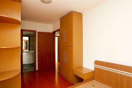 Apartamento para alugar com 110m², 3 quartos e 2 vagasQuarto 1 Suíte