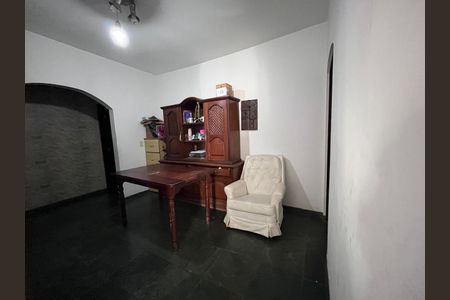 Casa à venda com 145m², 4 quartos e 3 vagas