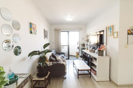 Sala de apartamento à venda com 3 quartos, 60m² em Vila Dionisia, São Paulo