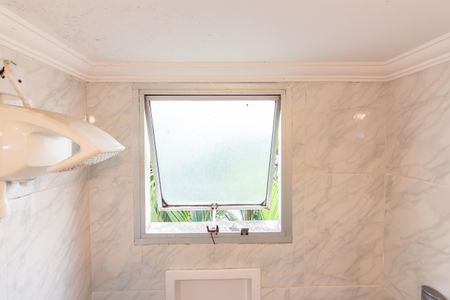 Apartamento à venda com 54m², 2 quartos e 1 vaga Apartamento à venda com 54m², 2 quartos e 1 vagaBanheiro