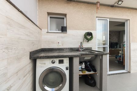 Apartamento à venda com 88m², 3 quartos e 2 vagas Apartamento à venda com 88m², 3 quartos e 2 vagasÁrea de Serviço