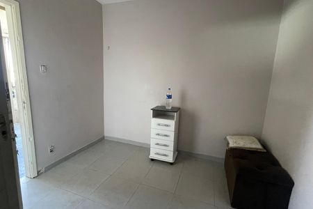 Sala de casa para alugar com 1 quarto, 101m² em Vila Rosário, Duque de Caxias