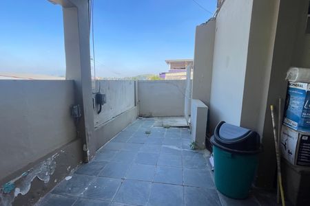 Garagem de casa para alugar com 1 quarto, 101m² em Vila Rosário, Duque de Caxias