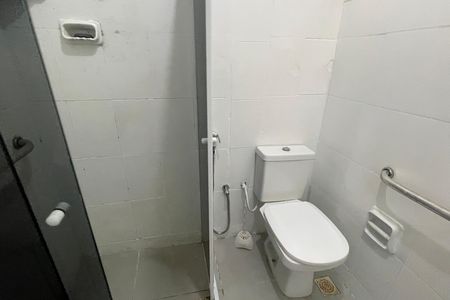 Banheiro de casa para alugar com 1 quarto, 101m² em Vila Rosário, Duque de Caxias