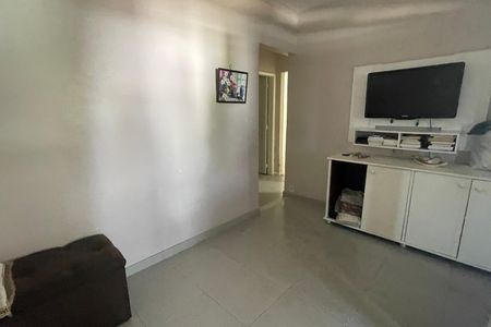 Sala de casa para alugar com 1 quarto, 101m² em Vila Rosário, Duque de Caxias