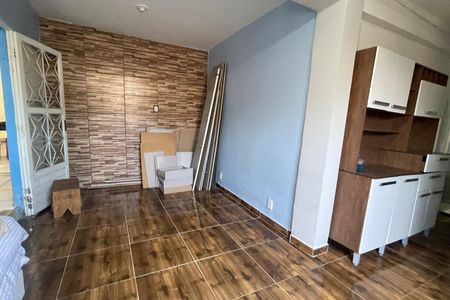 Sala de casa para alugar com 1 quarto, 200m² em Vila Rosário, Duque de Caxias
