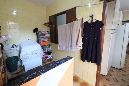 Casa à venda com 170m², 5 quartos e 2 vagasÁrea de Serviço