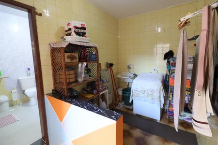 Casa à venda com 170m², 5 quartos e 2 vagasÁrea de Serviço