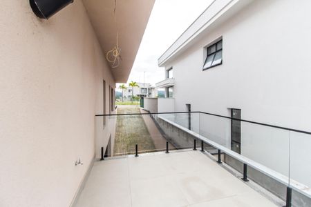 Casa de condomínio à venda com 502m², 4 quartos e 6 vagasVaranda