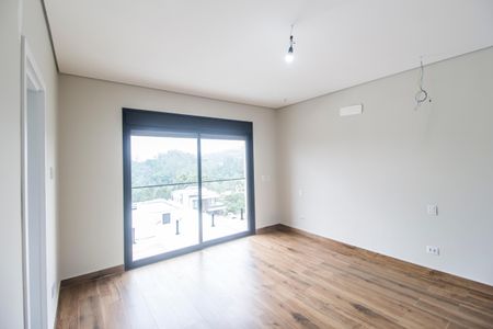 Casa de condomínio à venda com 502m², 4 quartos e 6 vagasSuíte 2