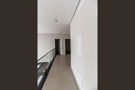 Casa de condomínio à venda com 502m², 4 quartos e 6 vagasCorredor