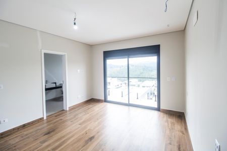 Casa de condomínio à venda com 502m², 4 quartos e 6 vagasSuíte 2