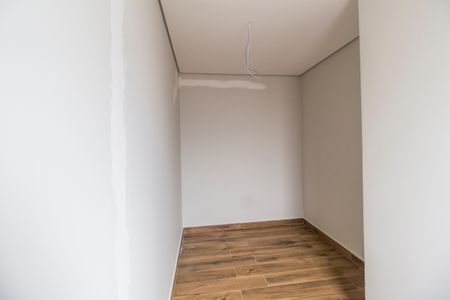 Casa de condomínio à venda com 502m², 4 quartos e 6 vagasCloset da suíte 1