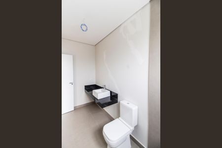 Casa de condomínio à venda com 502m², 4 quartos e 6 vagasBanheiro da Suíte