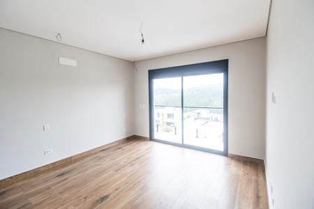 Casa de condomínio à venda com 502m², 4 quartos e 6 vagasSuíte 1