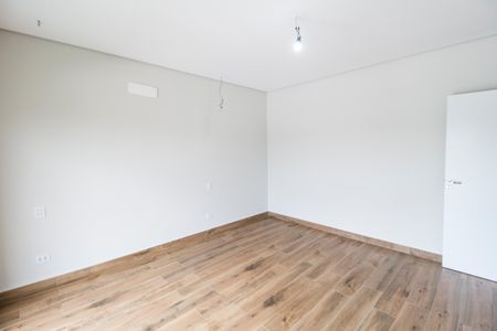 Casa de condomínio à venda com 502m², 4 quartos e 6 vagasSuíte 2