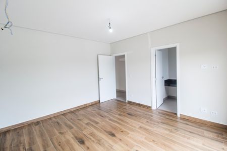 Casa de condomínio à venda com 502m², 4 quartos e 6 vagasSuíte 2