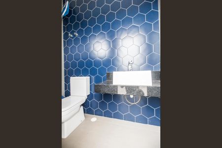 Casa de condomínio à venda com 502m², 4 quartos e 6 vagasBanheiro