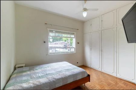 Casa à venda com 200m², 4 quartos e 2 vagasQuarto