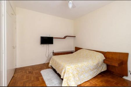 Casa à venda com 200m², 4 quartos e 2 vagasQuarto