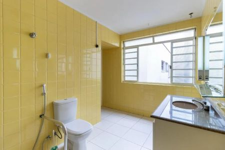 Casa à venda com 200m², 4 quartos e 2 vagasBanheiro