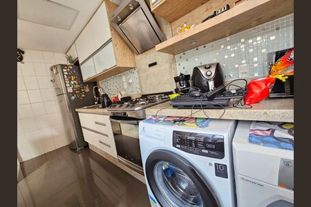 Casa de condomínio à venda com 157m², 3 quartos e 2 vagasCozinha 