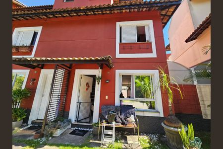 Fachada de casa de condomínio à venda com 3 quartos, 157m² em Jardim São Luís, São Paulo