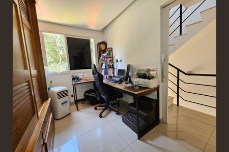 Casa de condomínio à venda com 157m², 3 quartos e 2 vagasQuarto 1