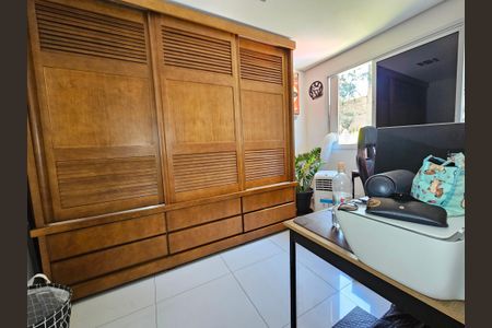 Casa de condomínio à venda com 157m², 3 quartos e 2 vagasQuarto 1
